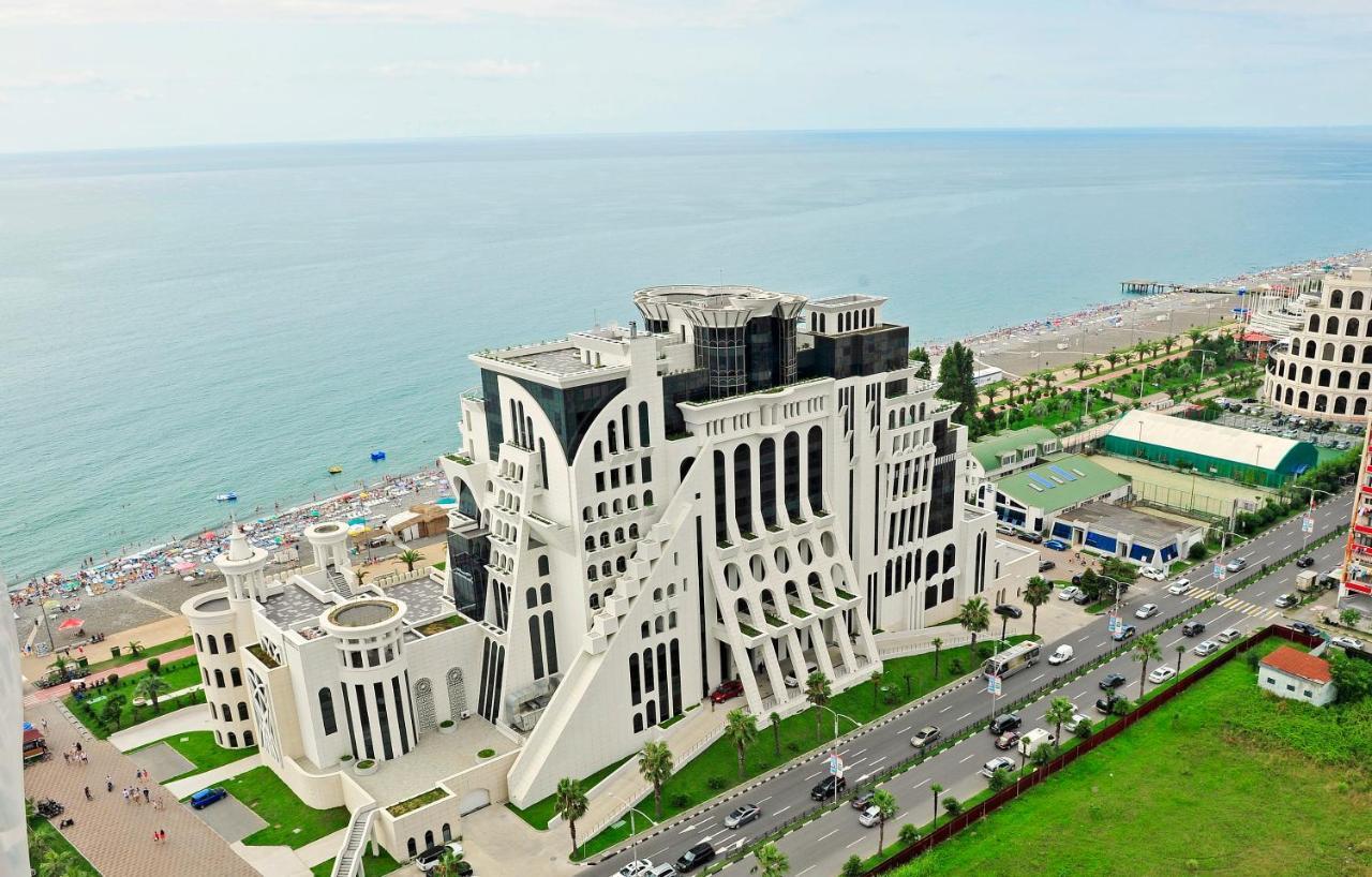 Bliss Apartaments On The 22Nd Floor Batumi Exterior foto